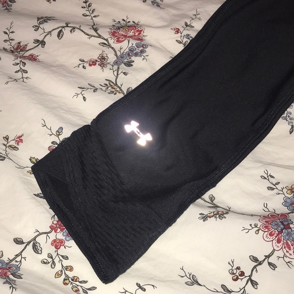 Under Armour Capri Leggings - Picture 2 of 5